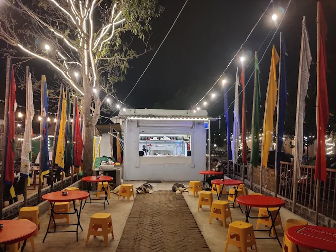 Bob's Momo restaurant at Pathargadia, Bhubaneswar